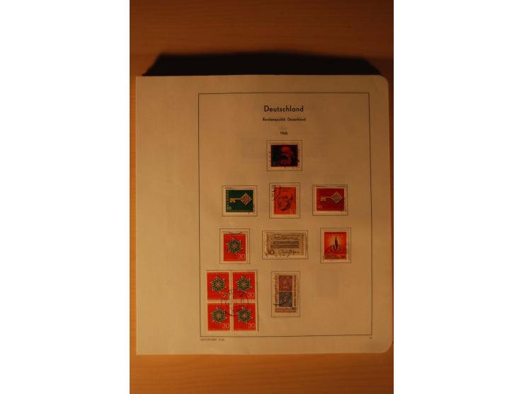 1946/91, ungebrauchte/postfrische und gestempelte Sammlung, dabei Bund und Berlin vielfach mit den frühen Ausgaben, dazu bess