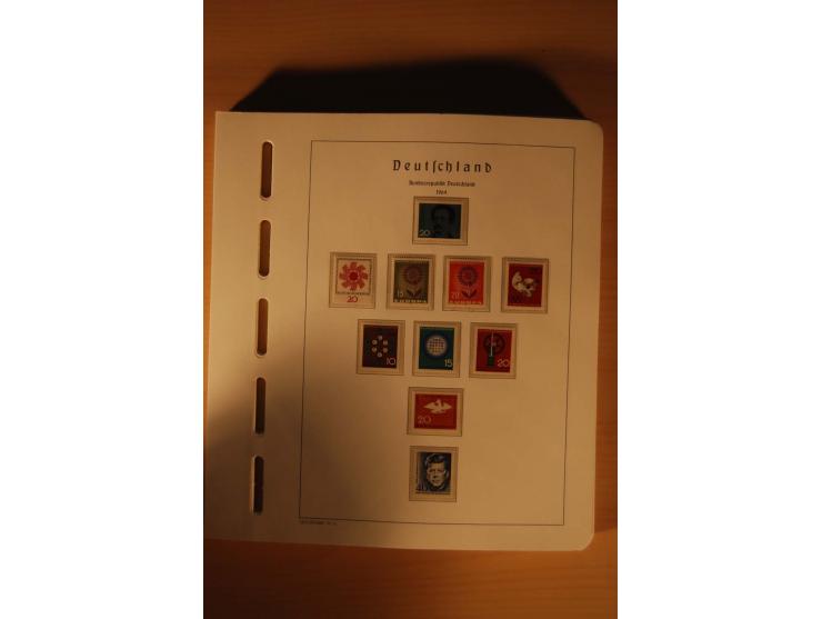 1946/91, ungebrauchte/postfrische und gestempelte Sammlung, dabei Bund und Berlin vielfach mit den frühen Ausgaben, dazu bess