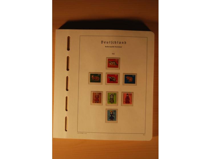 1946/91, ungebrauchte/postfrische und gestempelte Sammlung, dabei Bund und Berlin vielfach mit den frühen Ausgaben, dazu bess