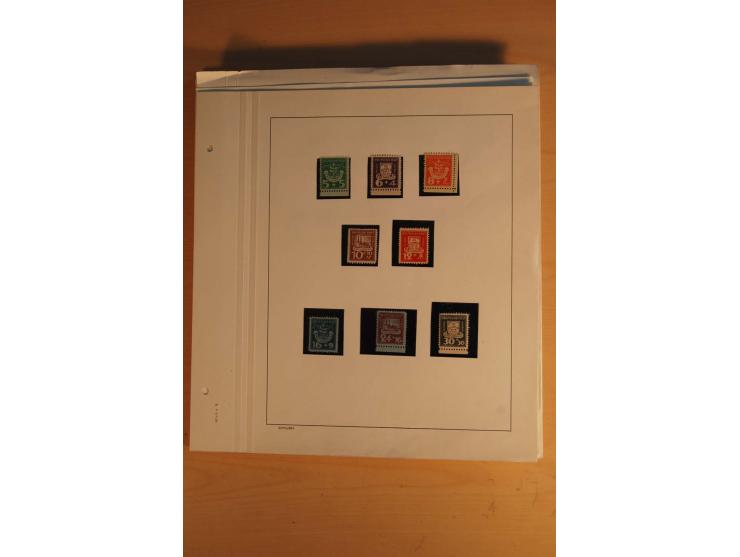 1945/49, sehr umfangreiche, ungebrauchte/postfrische und gestempelte Sammlung inkl. einiger Lokalausgaben mit vielen Farben, 