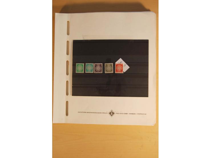 DIENSTMARKEN: 1954/65, postfrische, ungebrauchte und gestempelte Sammlung mit u.a. Mi.-Nr. D/A29-32, D/C16-30, 31-45, 46-60, 