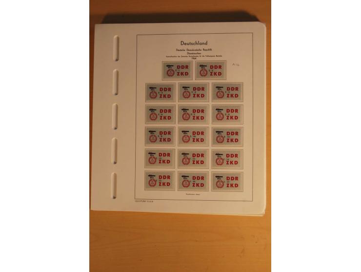 DIENSTMARKEN: 1954/65, postfrische, ungebrauchte und gestempelte Sammlung mit u.a. Mi.-Nr. D/A29-32, D/C16-30, 31-45, 46-60, 