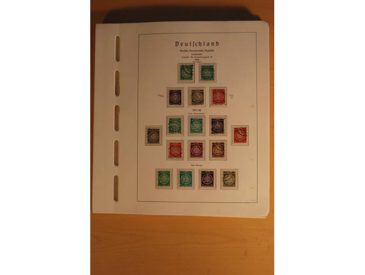 DIENSTMARKEN: 1954/65, postfrische, ungebrauchte und gestempelte Sammlung mit u.a. Mi.-Nr. D/A29-32, D/C16-30, 31-45, 46-60, 