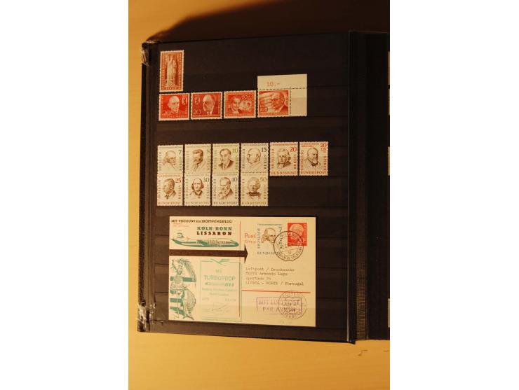 1948/82, kpl. postfrische Sammlung in guter Erhaltung, dabei Schwarz- und Rotaufdruck sowie Goethe, Währungsgeschädigte und B