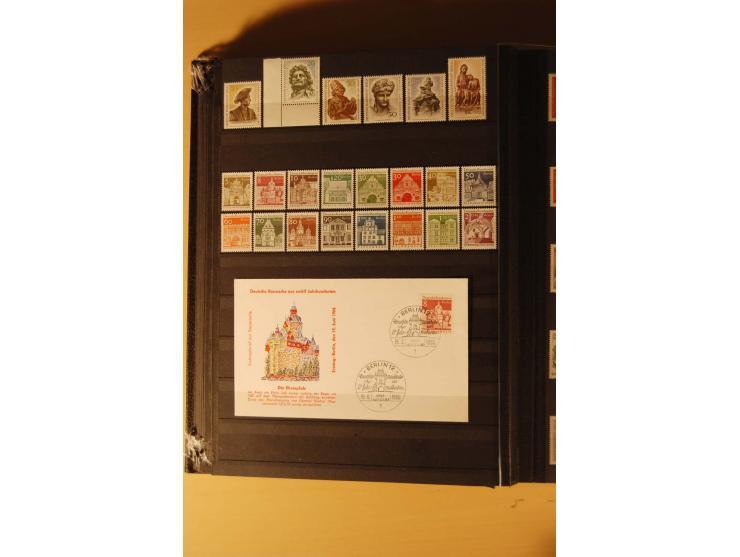 1948/82, kpl. postfrische Sammlung in guter Erhaltung, dabei Schwarz- und Rotaufdruck sowie Goethe, Währungsgeschädigte und B