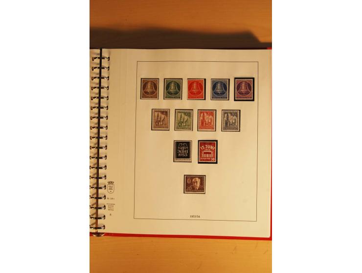 1948/90, postfrische Sammlung, bis auf wenige moderne kpl., anfangs wenige ungebraucht, dabei Besonderheiten wir Plattenfehle
