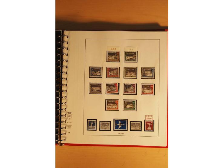 1948/90, postfrische Sammlung, bis auf wenige moderne kpl., anfangs wenige ungebraucht, dabei Besonderheiten wir Plattenfehle