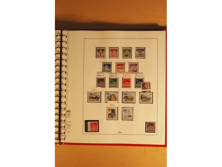1948/90, postfrische Sammlung, bis auf wenige moderne kpl., anfangs wenige ungebraucht, dabei Besonderheiten wir Plattenfehle