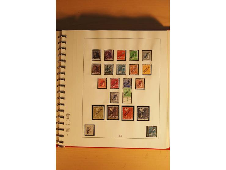 1948/90, postfrische Sammlung, bis auf wenige moderne kpl., anfangs wenige ungebraucht, dabei Besonderheiten wir Plattenfehle
