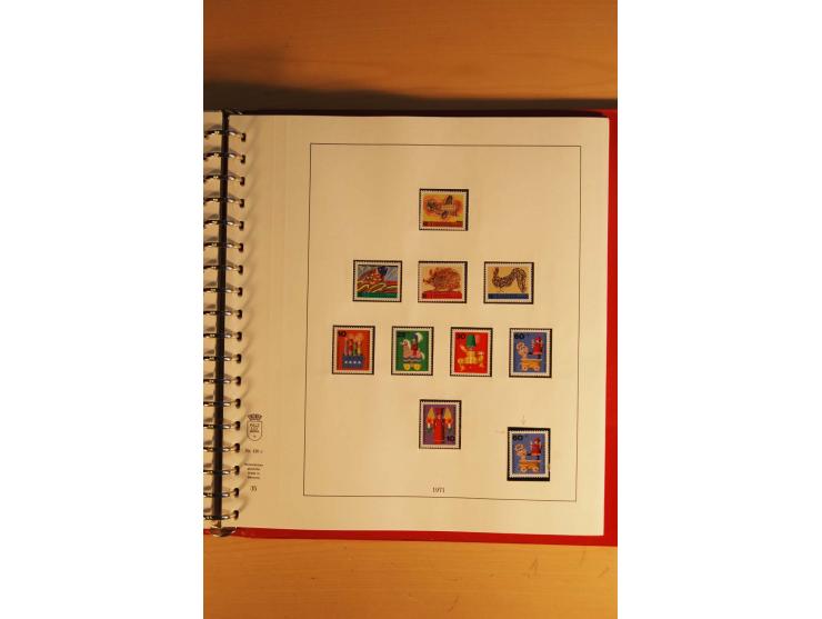 1948/90, postfrische Sammlung, bis auf wenige moderne kpl., anfangs wenige ungebraucht, dabei Besonderheiten wir Plattenfehle