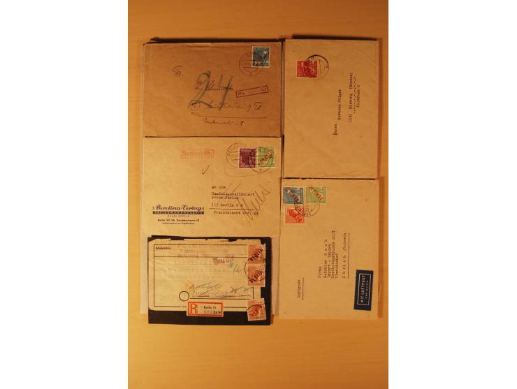 1949/50, Rotaufdruck, über 50 Briefe und Karten mit EF und MEF, R-Briefe, Nachnahme-Briefe und Auslandspost sowie weitere Bes