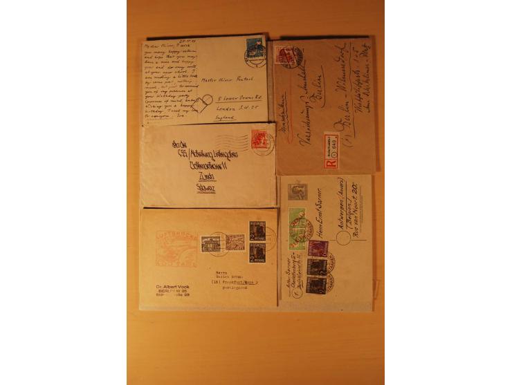 1949/50, Rotaufdruck, über 50 Briefe und Karten mit EF und MEF, R-Briefe, Nachnahme-Briefe und Auslandspost sowie weitere Bes