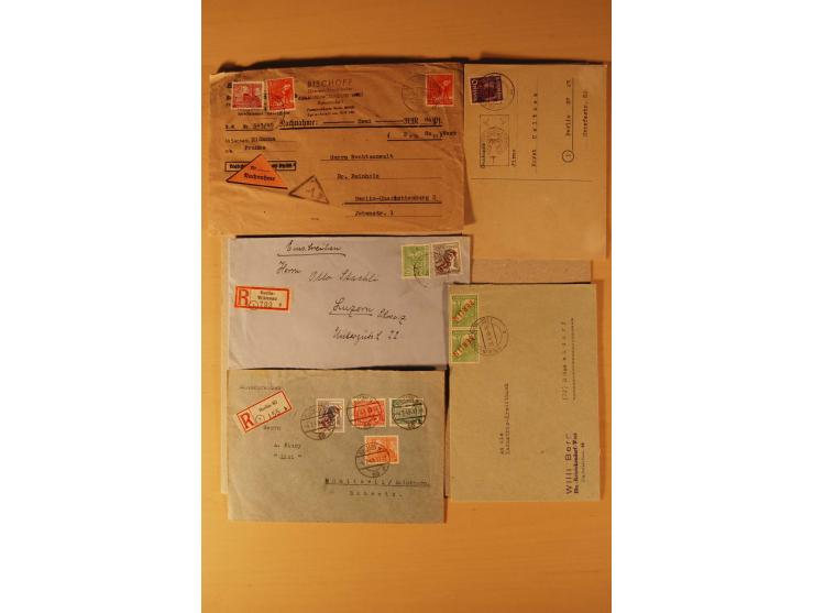 1949/50, Rotaufdruck, über 50 Briefe und Karten mit EF und MEF, R-Briefe, Nachnahme-Briefe und Auslandspost sowie weitere Bes