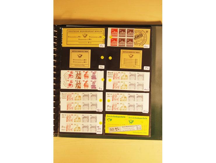 1962/89, Sammlung Markenheftchen mit u.a. MH 8b, reichhaltig die Chromo-Markenheftchen mit vielen Plattenfehlern, Zählbalken;