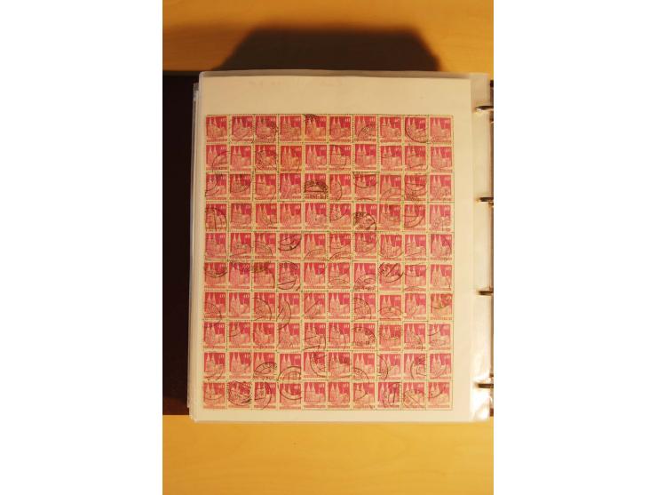 1948, Bauten Spezial-Posten mit angefangenen Plattierungen, Retuschen, Zähnungsvarianten etc., dazu Einsteckbuch mit postfris