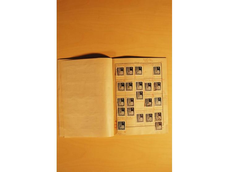 1948, Bauten Spezial-Posten mit angefangenen Plattierungen, Retuschen, Zähnungsvarianten etc., dazu Einsteckbuch mit postfris