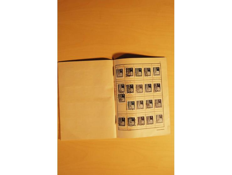 1948, Bauten Spezial-Posten mit angefangenen Plattierungen, Retuschen, Zähnungsvarianten etc., dazu Einsteckbuch mit postfris