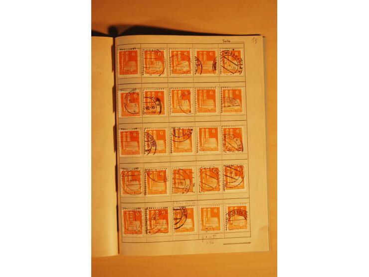 1948, Bauten Spezial-Posten mit angefangenen Plattierungen, Retuschen, Zähnungsvarianten etc., dazu Einsteckbuch mit postfris