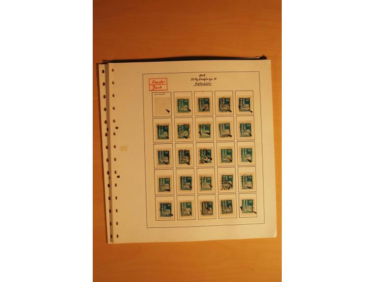 1948, Bauten Spezial-Posten mit angefangenen Plattierungen, Retuschen, Zähnungsvarianten etc., dazu Einsteckbuch mit postfris