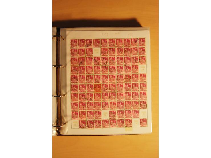 1948, Bauten Spezial-Posten mit angefangenen Plattierungen, Retuschen, Zähnungsvarianten etc., dazu Einsteckbuch mit postfris