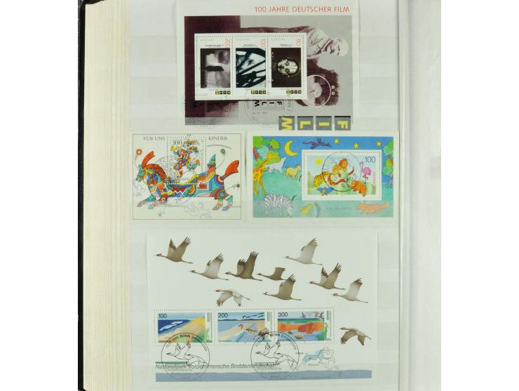 1949/2000 postfrische, ungebrauchte und gestempelte Partie, dabei Posthorn postfrisch sign. Schlegel BPP sowie einmal ungebra