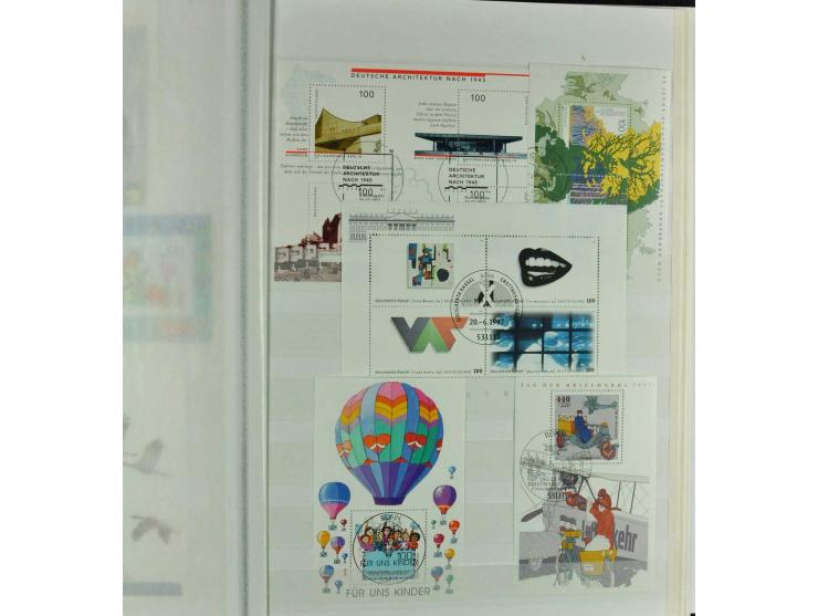 1949/2000 postfrische, ungebrauchte und gestempelte Partie, dabei Posthorn postfrisch sign. Schlegel BPP sowie einmal ungebra