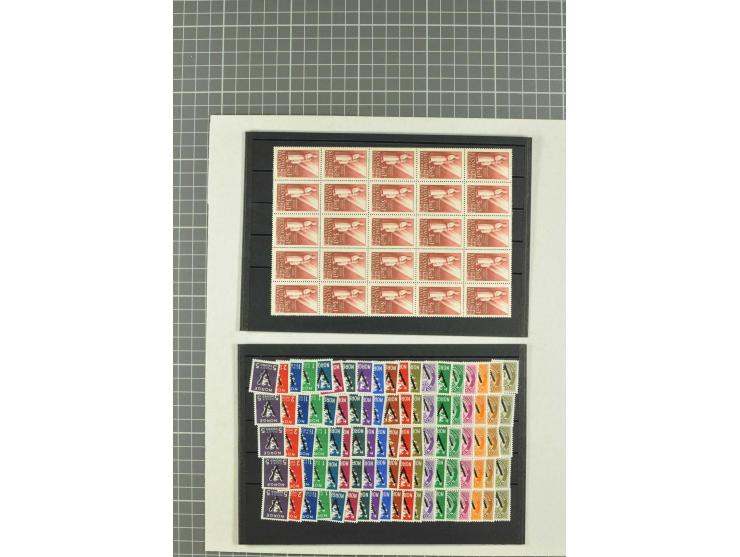 1900/80 (ca.), postfrische, ungebrauchte und gestempelte Partie mit viel interessantem Material, dabei Postsparbücher von Grö