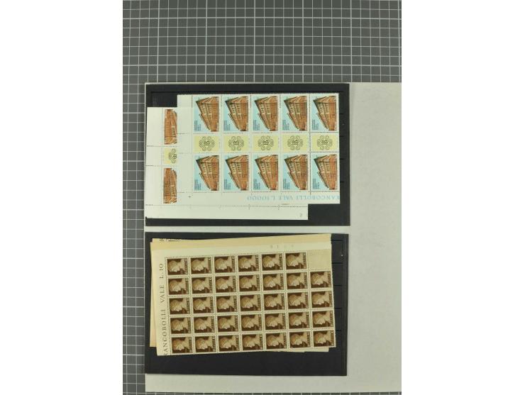 1900/80 (ca.), postfrische, ungebrauchte und gestempelte Partie mit viel interessantem Material, dabei Postsparbücher von Grö