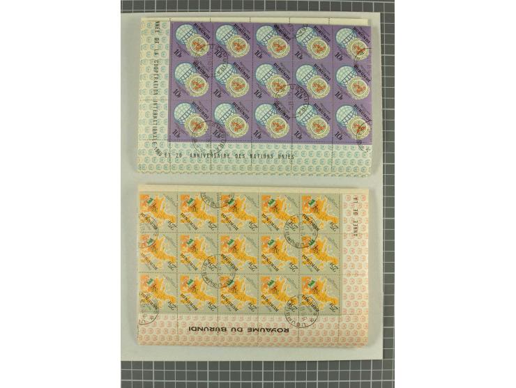 1900/80 (ca.), postfrische, ungebrauchte und gestempelte Partie mit viel interessantem Material, dabei Postsparbücher von Grö
