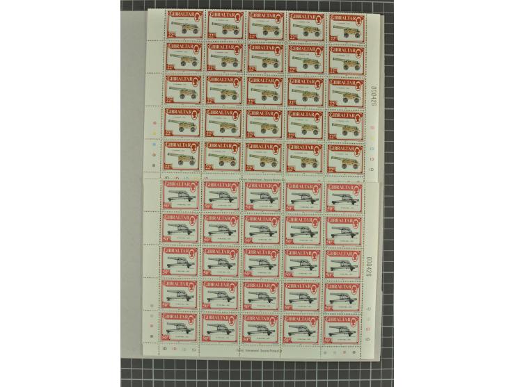 1900/80 (ca.), postfrische, ungebrauchte und gestempelte Partie mit viel interessantem Material, dabei Postsparbücher von Grö