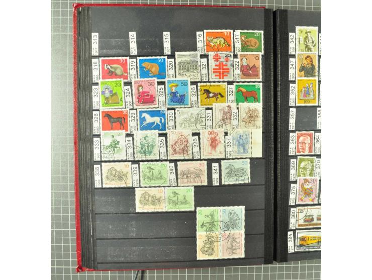 1948/1990 postfrische, ungebrauchte und gestempelte Partie, dabei zwei kpl. postfrische Sammlungen, alles mehrfach mit u.a. M
