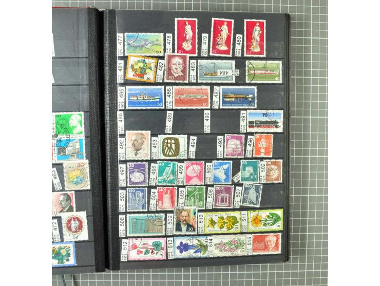 1948/1990 postfrische, ungebrauchte und gestempelte Partie, dabei zwei kpl. postfrische Sammlungen, alles mehrfach mit u.a. M