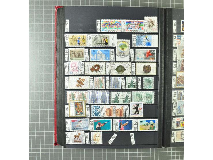 1948/1990 postfrische, ungebrauchte und gestempelte Partie, dabei zwei kpl. postfrische Sammlungen, alles mehrfach mit u.a. M