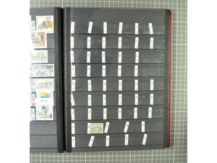 1948/1990 postfrische, ungebrauchte und gestempelte Partie, dabei zwei kpl. postfrische Sammlungen, alles mehrfach mit u.a. M