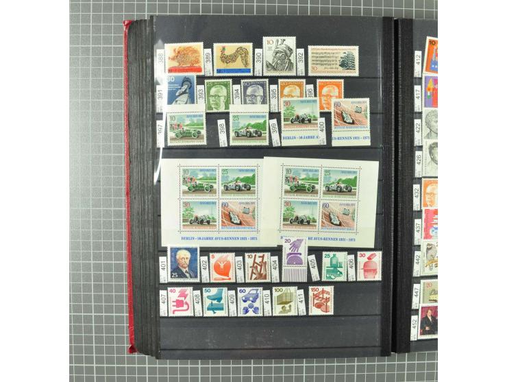 1948/1990 postfrische, ungebrauchte und gestempelte Partie, dabei zwei kpl. postfrische Sammlungen, alles mehrfach mit u.a. M