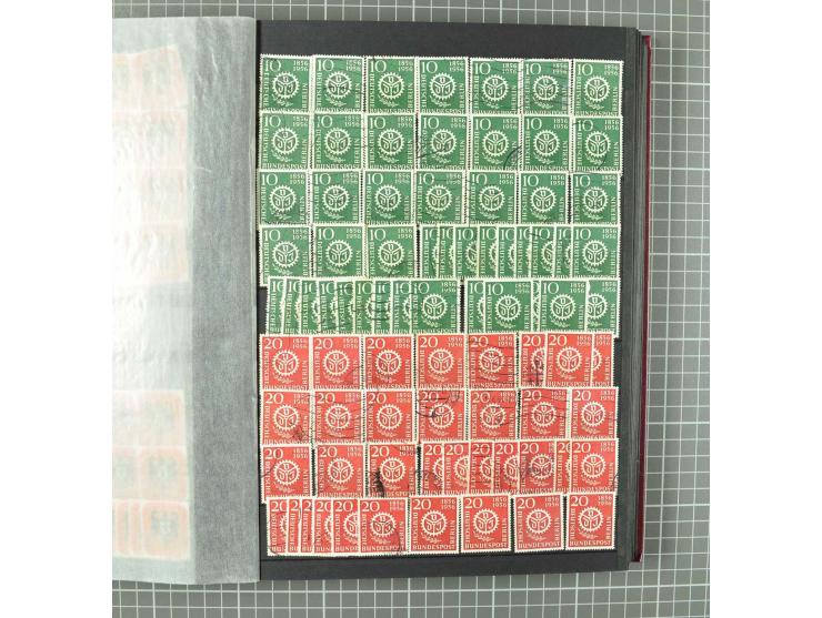 1948/1990 postfrische, ungebrauchte und gestempelte Partie, dabei zwei kpl. postfrische Sammlungen, alles mehrfach mit u.a. M