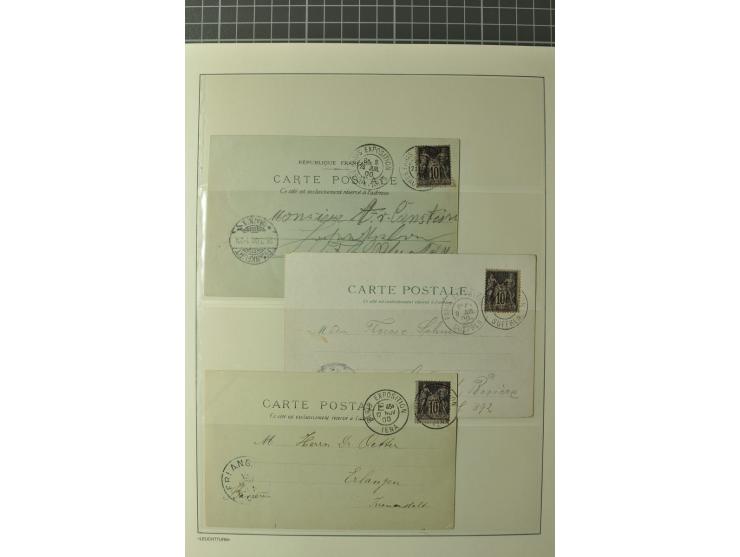 1900, PARIS: Kleine Sammlung mit 14 Karten/Ansichtskarten und 4 colorierte Briefbogen (ungebraucht), dabei verschiedene Sonde