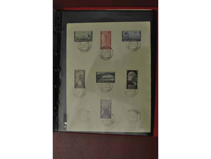 1913/65 (ca.), interessanter und reichhaltiger Posten Briefe, Karten, Ganzsachen und Vorderseiten, dabei Reco, Zensur, Luftpo