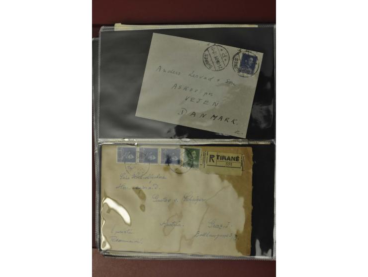 1913/65 (ca.), interessanter und reichhaltiger Posten Briefe, Karten, Ganzsachen und Vorderseiten, dabei Reco, Zensur, Luftpo