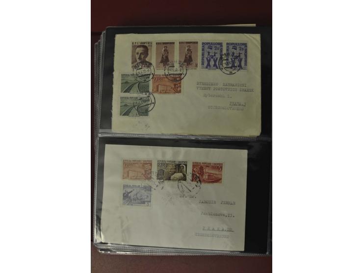 1913/65 (ca.), interessanter und reichhaltiger Posten Briefe, Karten, Ganzsachen und Vorderseiten, dabei Reco, Zensur, Luftpo