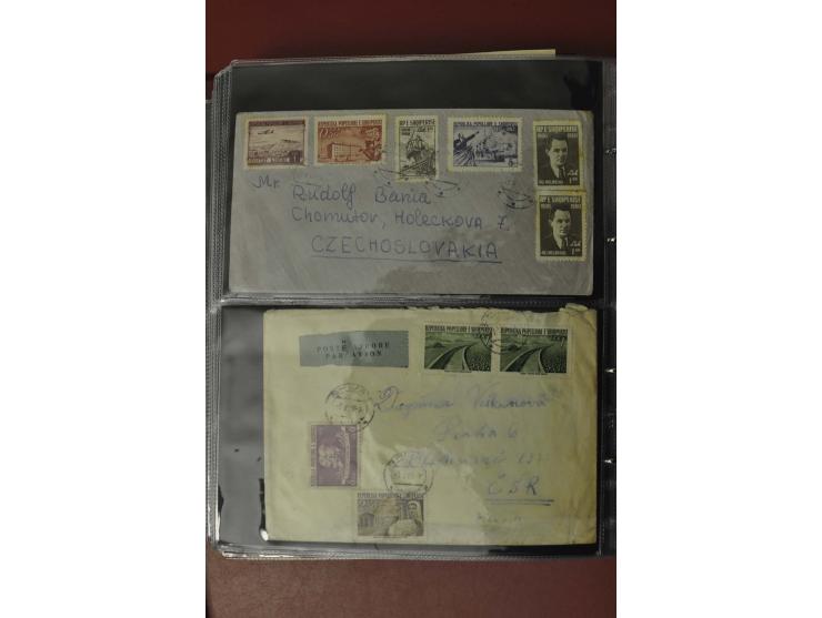1913/65 (ca.), interessanter und reichhaltiger Posten Briefe, Karten, Ganzsachen und Vorderseiten, dabei Reco, Zensur, Luftpo