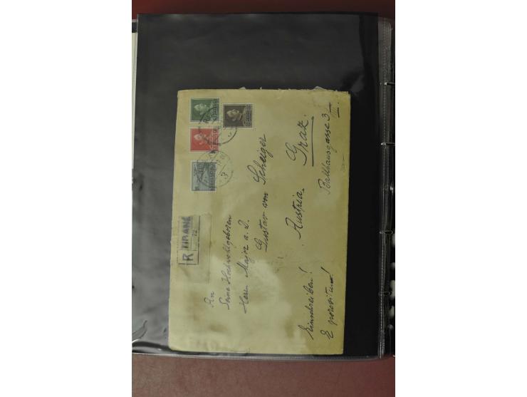 1913/65 (ca.), interessanter und reichhaltiger Posten Briefe, Karten, Ganzsachen und Vorderseiten, dabei Reco, Zensur, Luftpo