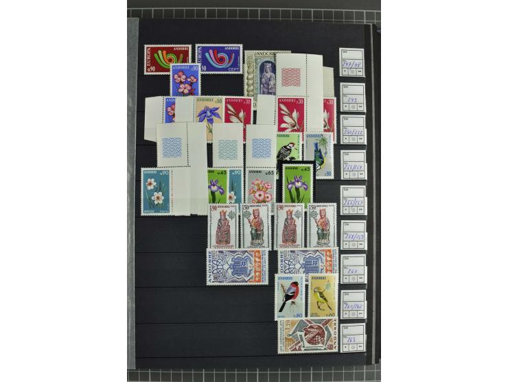 1931/2006, postfrische, ungebrauchte und gestempelte Sammlung mit u.a. Mi.-Nr. 1-23 (2), 56-74, 142-60, Porto und Doubletten