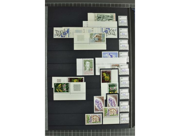 1931/2006, postfrische, ungebrauchte und gestempelte Sammlung mit u.a. Mi.-Nr. 1-23 (2), 56-74, 142-60, Porto und Doubletten