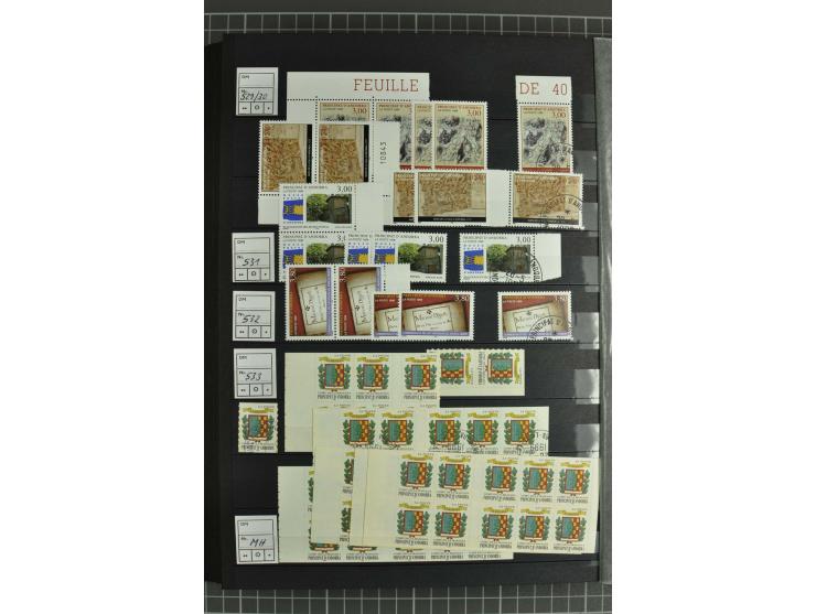 1931/2006, postfrische, ungebrauchte und gestempelte Sammlung mit u.a. Mi.-Nr. 1-23 (2), 56-74, 142-60, Porto und Doubletten