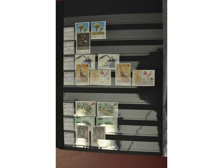 1928/2005, postfrische, etwas ungebrauchte und gestempelte Sammlung mit u.a. Mi.-Nr. 1-12, 44-50, 52-58, 71 etc., dazu Double
