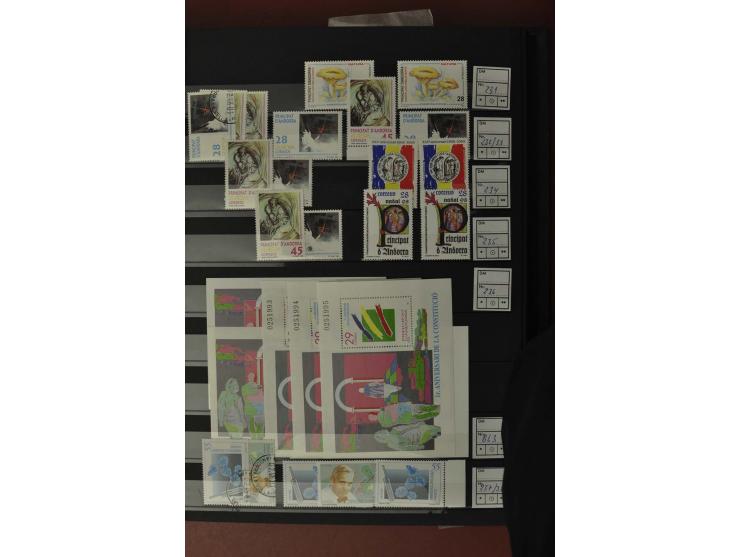 1928/2005, postfrische, etwas ungebrauchte und gestempelte Sammlung mit u.a. Mi.-Nr. 1-12, 44-50, 52-58, 71 etc., dazu Double