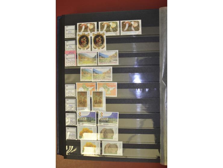 1928/2005, postfrische, etwas ungebrauchte und gestempelte Sammlung mit u.a. Mi.-Nr. 1-12, 44-50, 52-58, 71 etc., dazu Double
