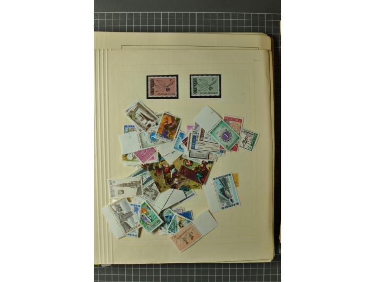 1849/1970, enorm inhaltsreiche Sammlung beginnend mit Mi.-Nr. 1 und 2 mit je über 60 Exemplaren inkl. Paaren und Briefen, des