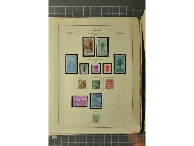1849/1970, enorm inhaltsreiche Sammlung beginnend mit Mi.-Nr. 1 und 2 mit je über 60 Exemplaren inkl. Paaren und Briefen, des
